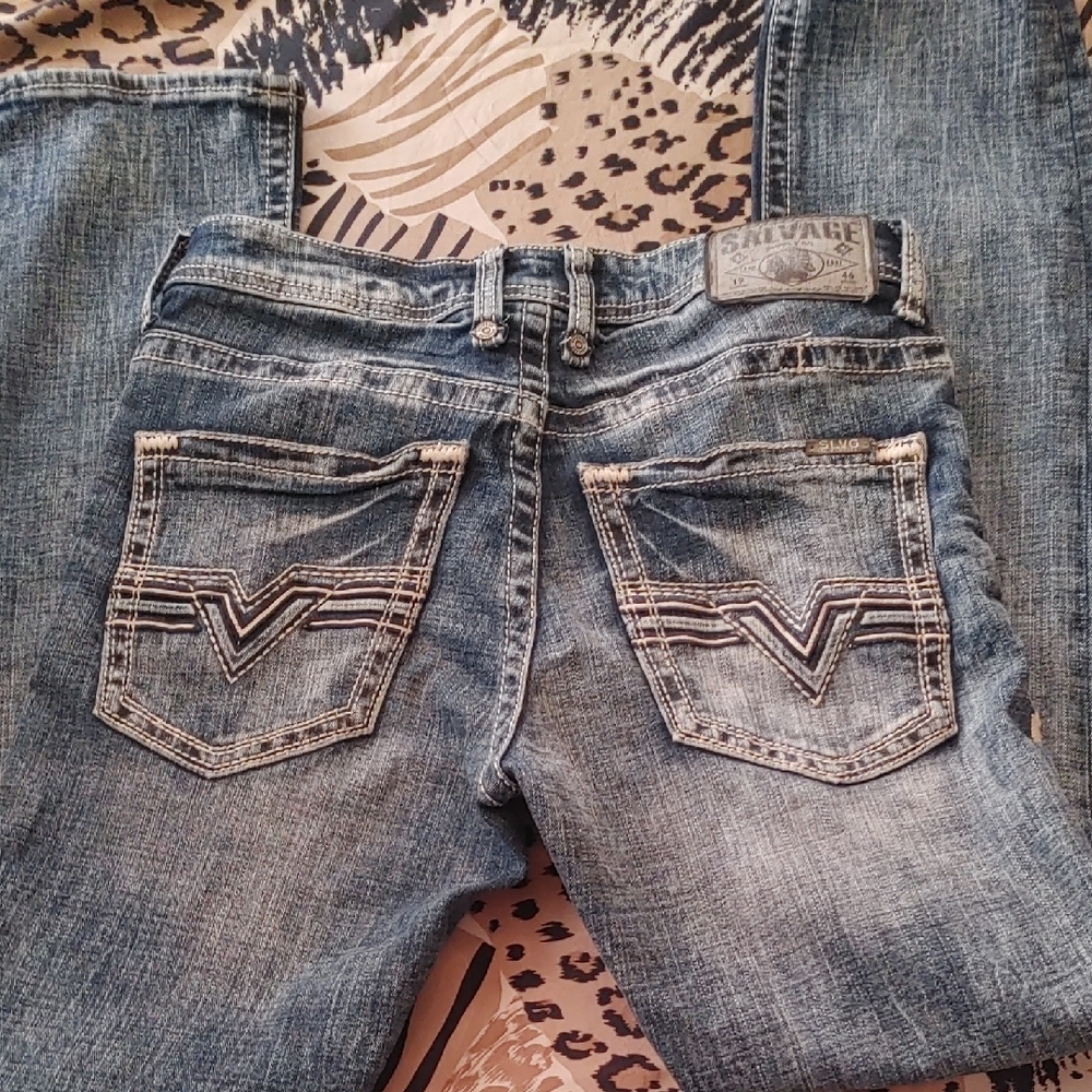 Salvage Distressed Blue Jeans with Embroidered Pockets Sz 30R